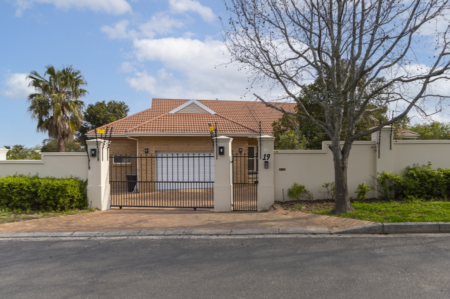 To Let 3 Bedroom Property for Rent in Helena Heights Western Cape